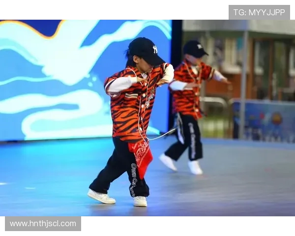 西安街舞队荣登全国街舞战术排行榜第十名展现实力与风采