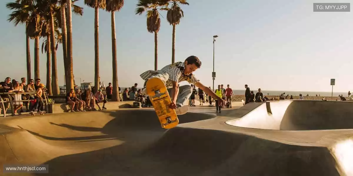 🎁 正版授权，独家周边！用潮流装备，彰显你的热爱👕🏆